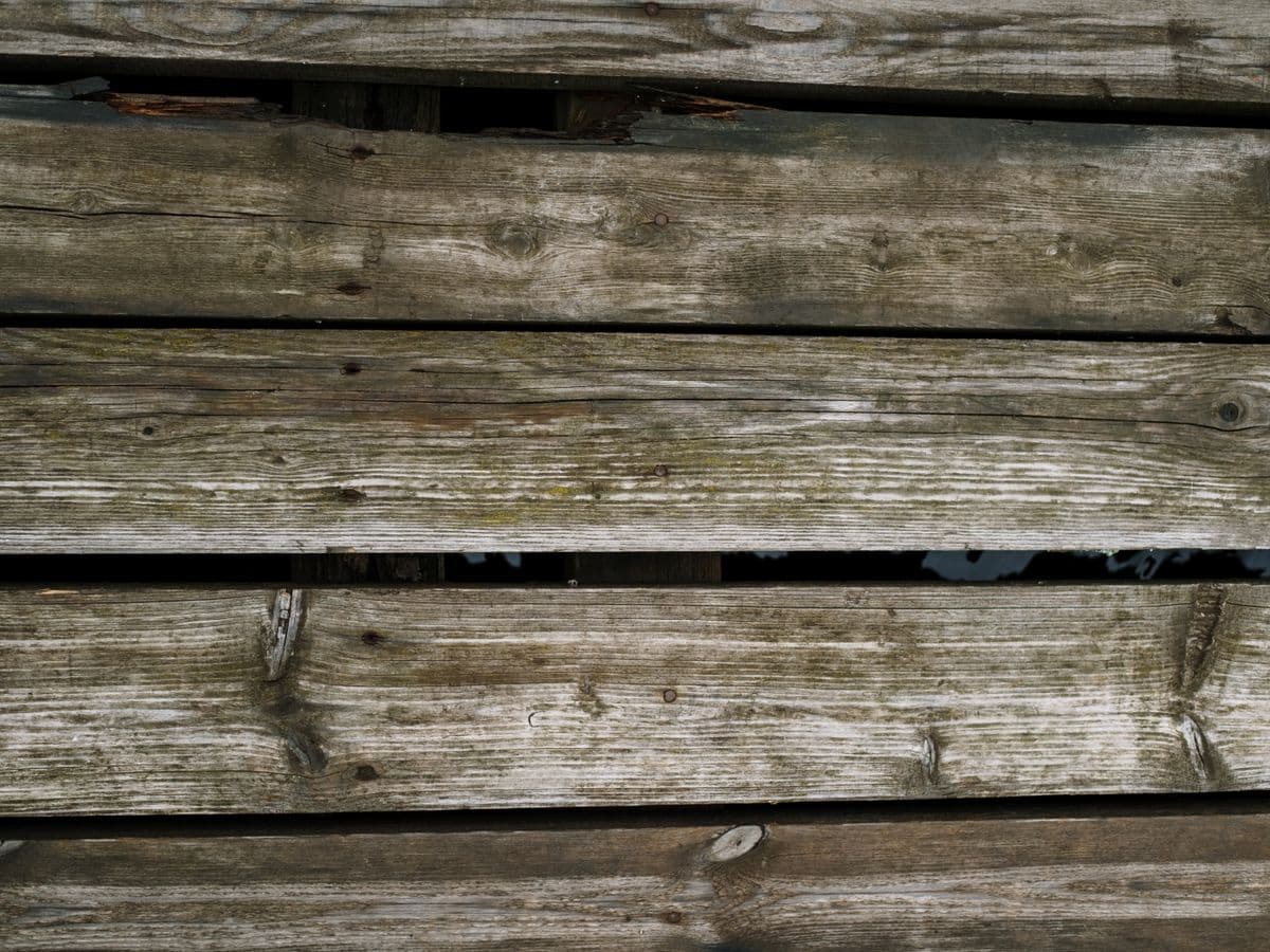 Tábua de deck de cumaru 2 × 10 cm · 3 m
